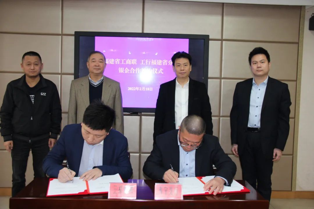 签约1-ee4c8afd-2385-4748-8d73-b38101d55945.jpg 签约1-ee4c8afd-2385-4748-8d73-b38101d55945.jpg